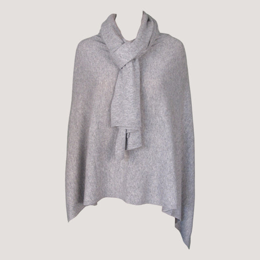 Hope Stickad Ull Poncho Ljusgrå